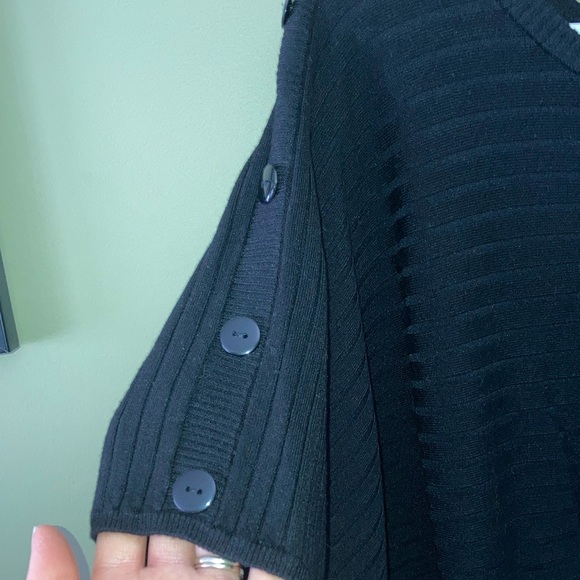 Joseph A Black Relaxed Ribbed Blouse - Picture 4 of 10